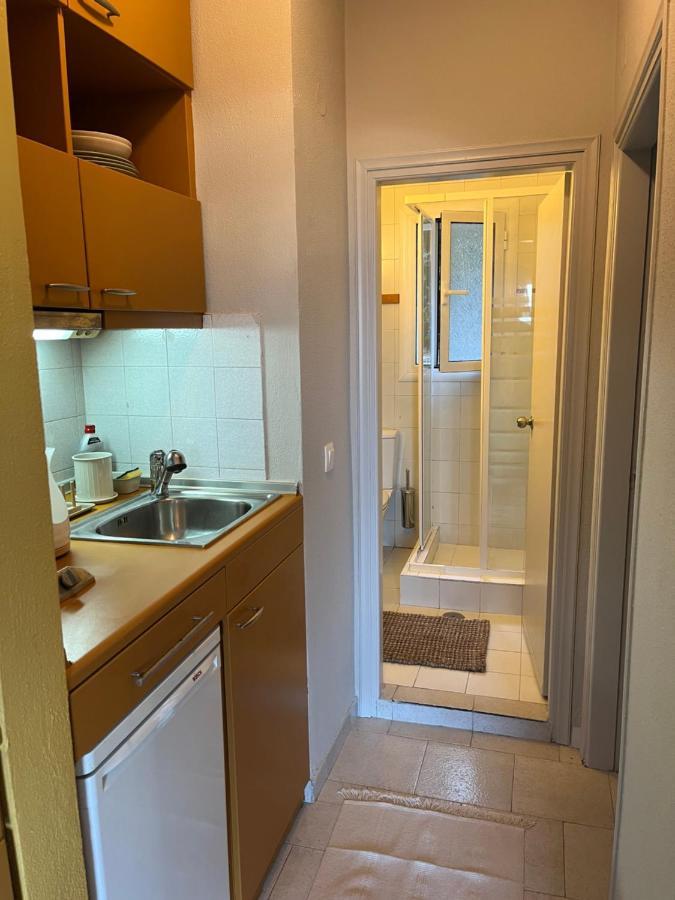 Costal Apartment Гліфада Екстер'єр фото
